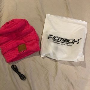 Rotibox Wireless Bluetooth Beanie Hat